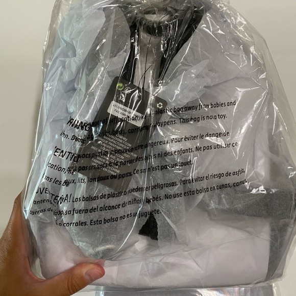 (obo) Peter Pan Loungefly backpack - Picture 8 of 10